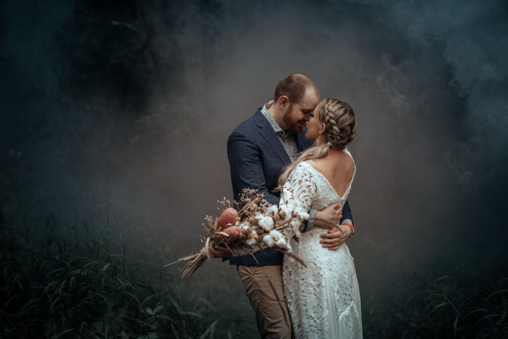 Smokebomb Photography Guide for Weddings