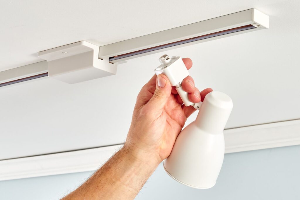 5 Reasons to Install LED Track Lights in Your Store